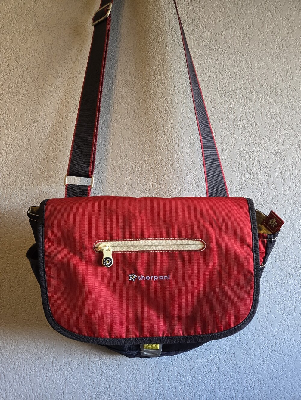 Sherpani Red and Black Everyday Crossbody Bag